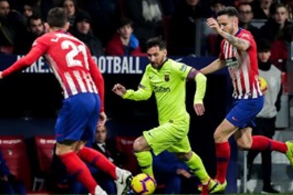 عکس/ عجیب ترین دریبل دوران حرفه‌ای مسی