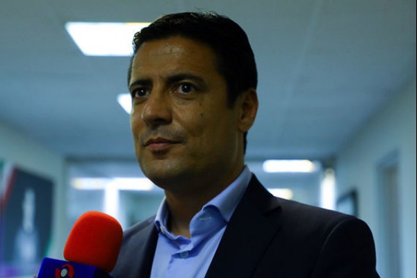 واکنش ادبیاتی فغانی به منتقدان بازی پرسپولیس و سپاهان با جمله پناهی