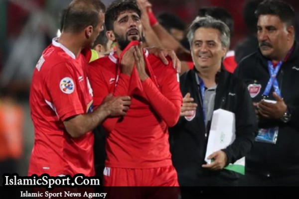 مذکرات برای تمدید قرارداد رسن با پرسپولیس ادامه دارد/ کرار به جای حاشیه فکر فوتبالش باشد