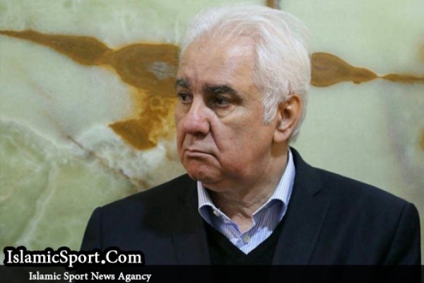 قراب: یک ریال هم به خاطر جلسات هیات مدیره نگرفتم/ چطور یک عده ادعا می‌کنند که تاج خانه‌شان است؟