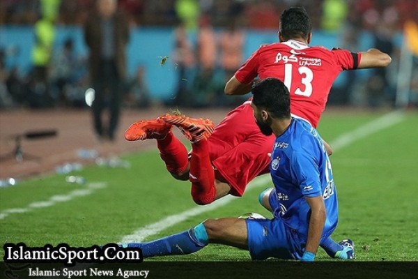 تساوی درآمد و هزینه استقلال و پرسپولیس در بودجه ۹۸ بحثی انحرافی است/ چه کسی گفته هر باشگاهی که به خاک سیاه نشسته باید واگذار شود؟ 