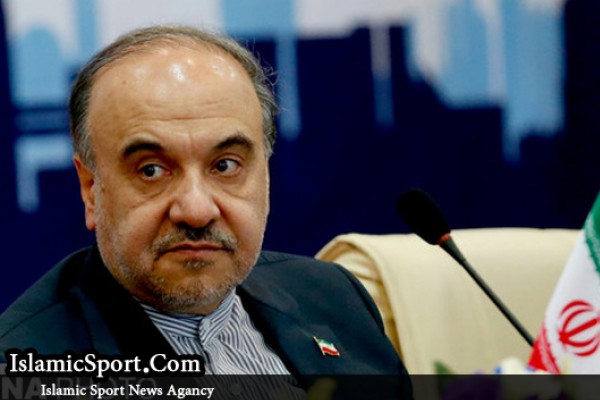  وعده وزیر ورزش برای حضور بانوان در ورزشگاه‌ها