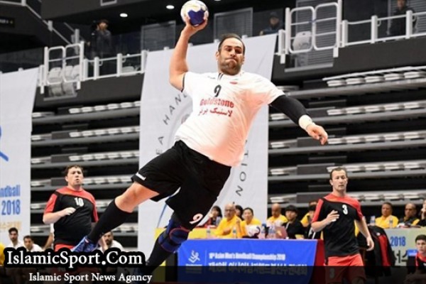 مهدی بیجاری: هندبال به قهقرا رفته است و مسئولان خوابند/ با قورمه سبزی که نمی‌شود تمرین کرد!