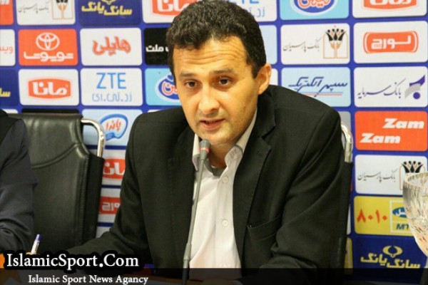 فریبرز محمودزاده: قانون جذب بازیکنان برای ژاوی نیست؛ هواداران استقلال مطمئن باشند با آن‌ها دشمنی نداریم