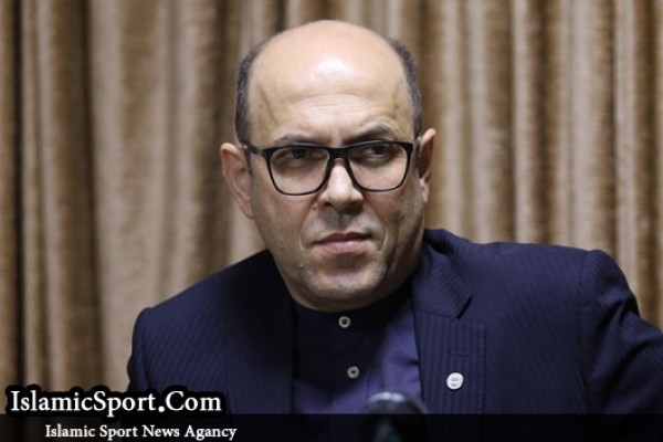  سعادتمند: شک نکنید در بحث سوپرجام از حق‌مان دفاع می‌کنیم/برادر بزرگ‌تر در استقلال مناعت طبع دارد، برادر کوچک‌تر ارادت! 