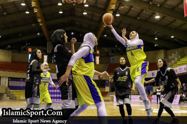 نماینده بسکتبال بانوان ایران در غرب آسیا به دنبال بازیکن خارجی