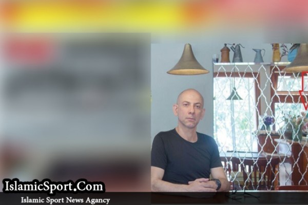 پرچم سلطنت‌طلب‌ها روی جلد یک روزنامه ورزشی/ تملک پرسپولیس با پرچم شیر و خورشید!