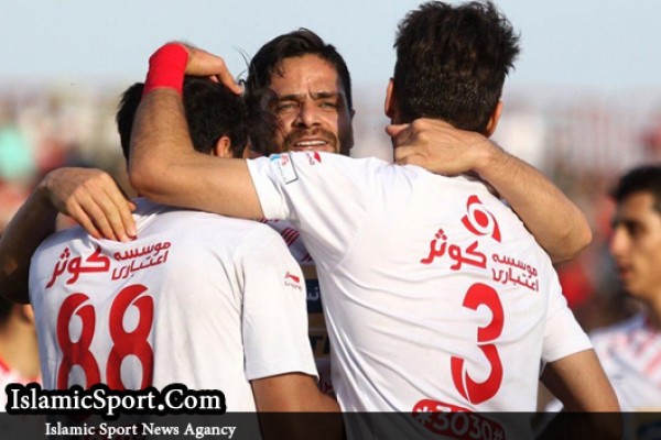 ذوالفقارنسب: با پیروزی مقابل سپیدرود اعصاب بازیکنان پرسپولیس آرام شد/ سطح دربی ۸۹ بالاتر از آسیا خواهد بود 