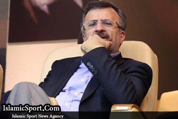 داورزنی: 100 درصد سهام سرخابی‌ها واگذار می‌شود/ بودجه‌ جداگانه‌ای برای سرمربی فوتبال نداریم