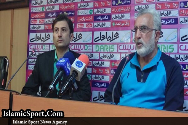 حسین فرکی: به بخش‌های پایانی بازی بازیکنانمان معترض هستم/ امیدوارم پنالتی‌ را که داور اعلام کرد درست بوده باشد