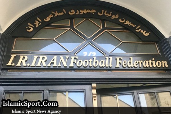  مسئول حقوقی فدراسیون فوتبال: شکایت کی‌روش به فدراسیون نرسیده است/ پول او را به AFC داده‌ایم