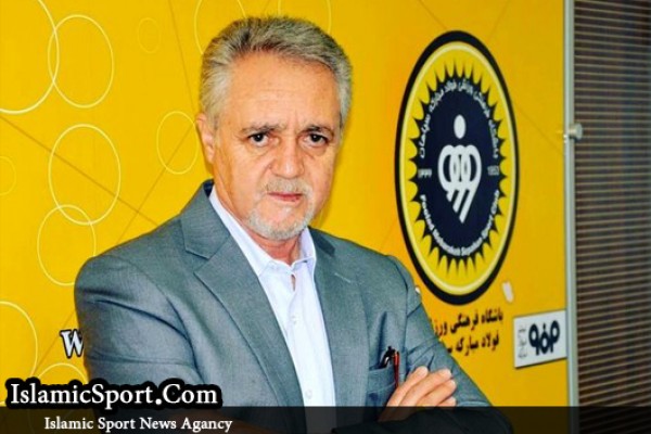 مدیرعامل سپاهان: ما هم سوم خرداد میزبان پرسپولیس هستیم/ برانکو به سینه داور ضربه زد