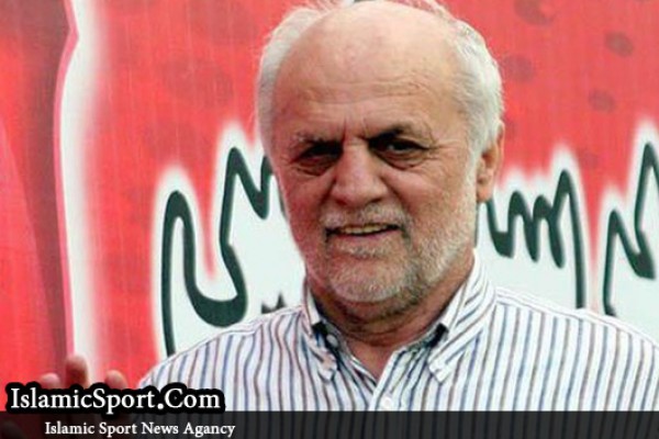 تجلیل از 50 سال حضور محمود خوردبین در فوتبال