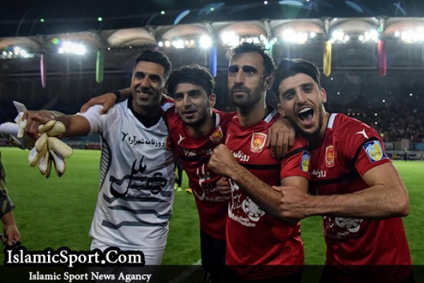تعیین تکلیف تیمی با یک پرسپولیسی و پدیده هایش/ سهمیه برای مشهد، هدیه برای تهران!