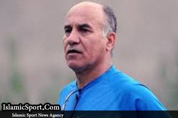 قاسمپور: پرسپولیس شانس زیادی برای قهرمانی دارد/ فشردگی بازی‌ها، تیم‌های ما را اذیت کرد