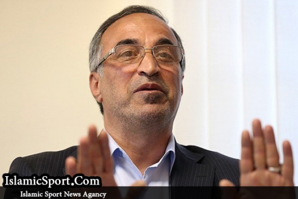 واعظ آشتیانی: عده‌ای عاشق رانت استقلال هستند؛ وزارت ورزش «آفت‌زدایی» کند/ سومی استقلال، پاک بود