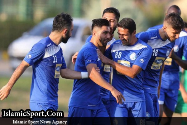  رحمتی: استقلال کم و کسر ندارد و شرایط برای دیدن تیمی قوی مهیاست/ آکادمی باشگاه ثبات ندارد 