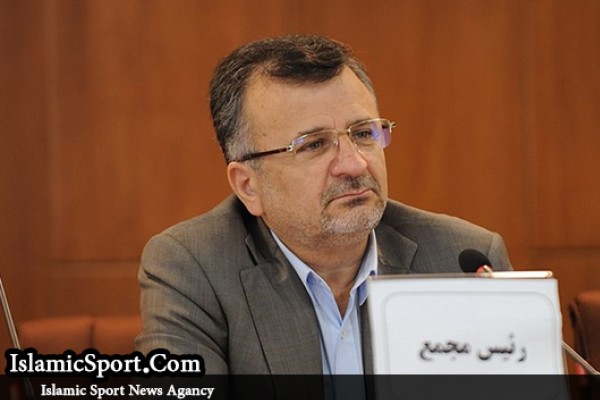  داورزنی: استعفایی از ایرج عرب ندیده‌ام/ هنوز تصمیمی برای ورود به والیبال نگرفته‌ام 