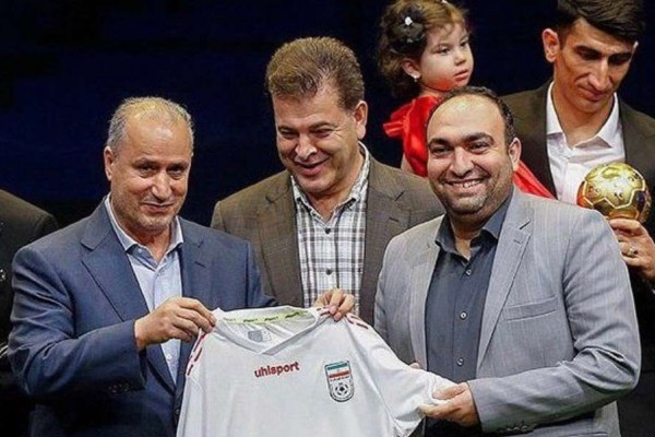 فرمول همیشگی مدیریت/ توپ در زمین حریف