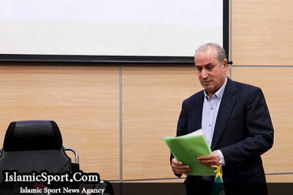 «تاج» فوتبال بر سر رسانه‌ها/ «محرومیت خبرنگاران» با کدام قانون؟ +سند