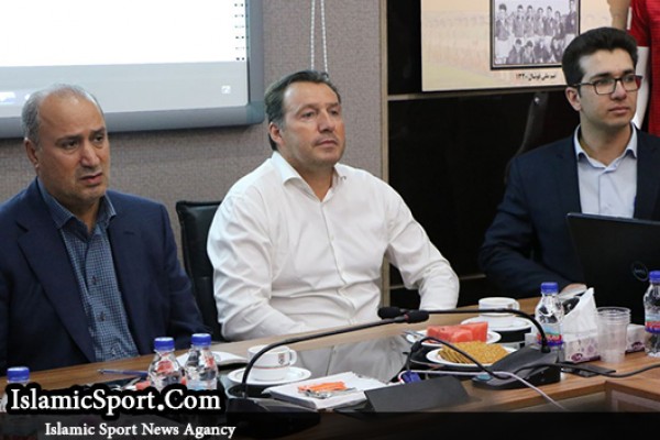  ویلموتس: درب‌های تیم ملی به روی مربیان لیگ برتری باز خواهد بود