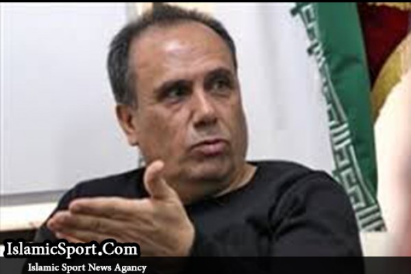  عربشاهی: تیم ملی هنگ کنگ برای کمتر گل خوردن به مصاف تیم ملی آمده بود/ انتخاب سرمربیان تیم‌های پایه براساس باند بازی است
