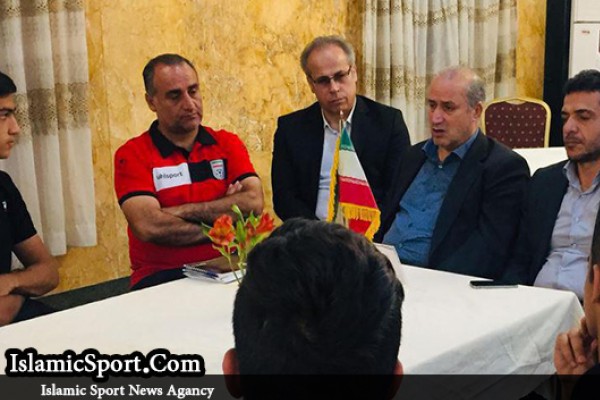  تاج: شخصیت بازیکنان در رده‌ها نونهالان و نوجوانان شکل می‌گیرد/ در مجموعه پک همه مربیان مشغول به کار هستند