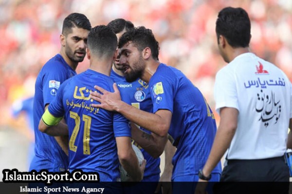  غفوری: رفتار پرسپولیسی‌ها با داور خنده‌دار بود/ باید جبران کنیم