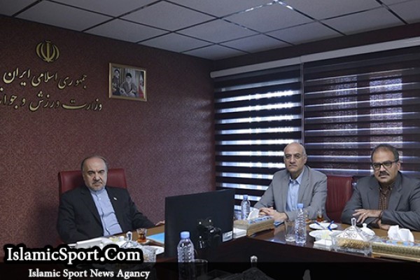  فتحی: سلطانی‌فر از تیم مدیریتی استقلال حمایت کرد/ انتظار وزیر ورزش خوشنودی هواداران است 