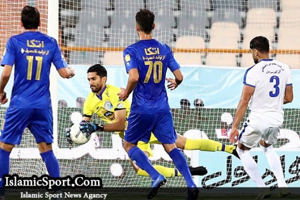  رشیدی: فکر نکنم استقلال سهمیه آسیا را بگیرد/ مجیدی در مربیگری پخته نبود 