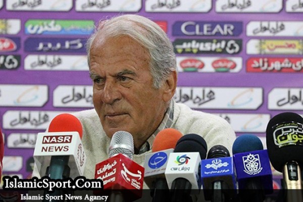 دنیزلی: می‌شد ما با نتیجه ۴ بر ۲ برنده بازی مقابل استقلال باشیم/ با این باخت کارمان تمام نمی‌شود 