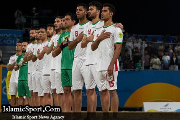 مربی تیم ملی فوتبال ساحلی: فقط قهرمانی جهان ما را راضی می‌کند