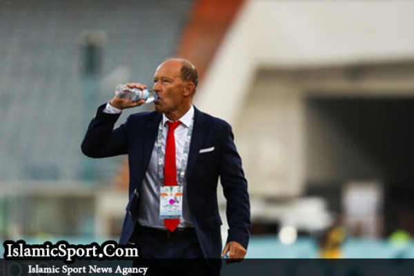 کالدرون: تا دسامبر با پرسپولیس راه می‌آیم/ حتی پول برای خریدن شن نداریم!